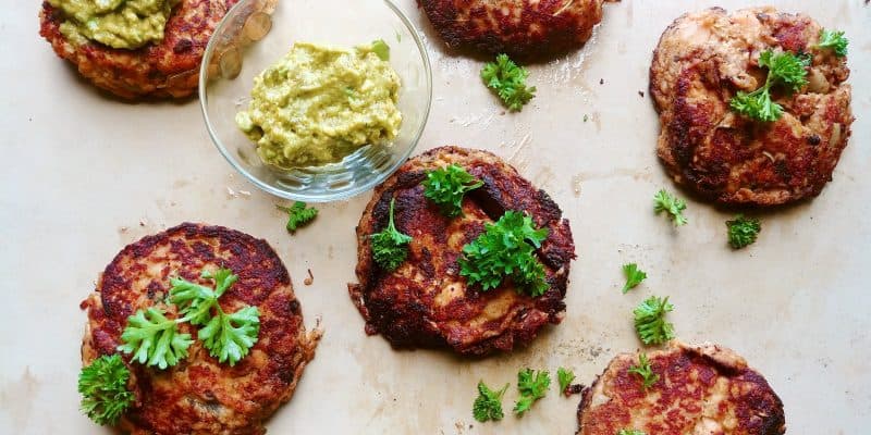 These salmon burgers are perfect enough to eat on their own. However, when dressed with the guacamole, the flavors will explode in your mouth. Perfect for night that calls for an easy quick dinner. Savory Thoughts | Salmon Burger with Guacamole. #salmonburger #salmonpatties #patties #salmoncakes #guacamole #homemade #easyrecipe #easyrecipesalmonburger #easysalmonburger #easysalmonpatty