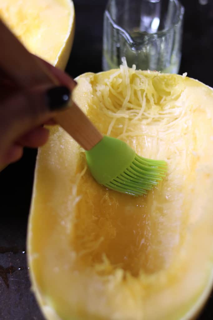 How to Cook Spaghetti Squash Boats - Savory Thoughts - Here’s the right way to cook spaghetti squash boats! This method will leave you with a juicy, tender, spaghetti-like experience every single time. Full of fiber and other nutritious value. 