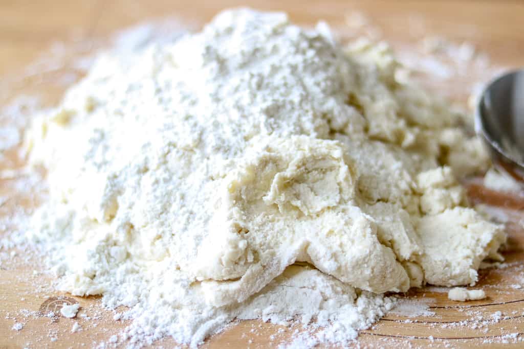 How to make gluten-free biscuits - Gluten-free biscuits made completely from scratch, buttery, soft, and gluten-free. This recipe is made with all butter and no xanthan gum! How to make gluten-free biscuits - Gluten-free biscuits made completely from scratch, buttery, soft, and gluten-free. This recipe is made with all butter and no xanthan gum!