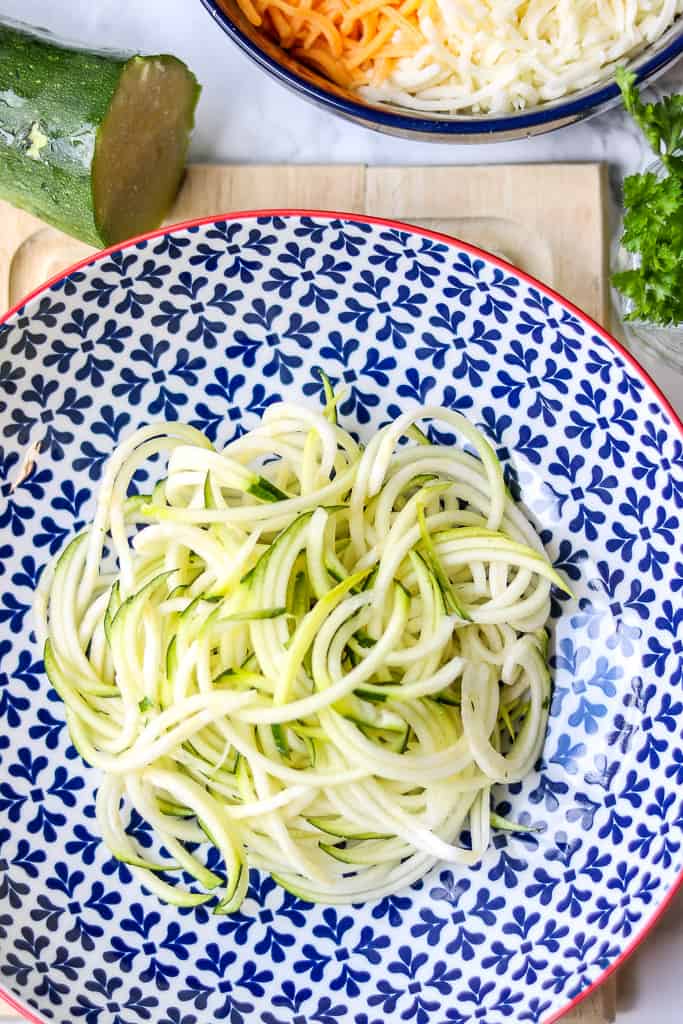 Beef Bolognese Recipe - Savory Thoughts Zucchini noodles for Beef Bolognese Recipe - Savory Thoughts.