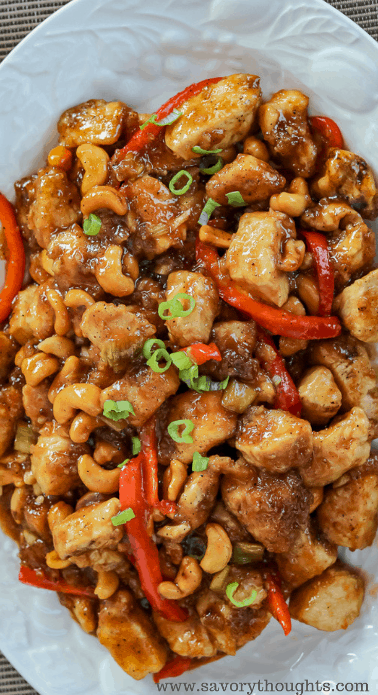 Easy cashew chicken recipe. Gluten-free. Ready in 20 minutes. Get the full recipe at www.savorythoughts.com | @Msavorythoughts