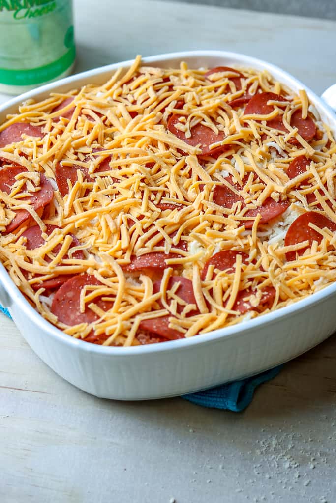 This pizza spaghetti is a perfect combination of kids’ favorite meals. There’s absolutely nothing better than combining Pizza and Spaghetti into one dish to create an easy no fuss meal! The BEST Spaghetti Pizza Casserole EVA!