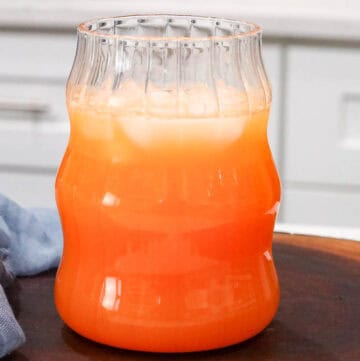 Morning Energy Juice: Carrot Apple Ginger in a glass