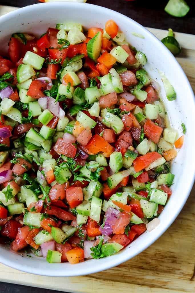 Israeli Salad Recipe - Healthy Middle Eastern Salad - Savory Thoughts