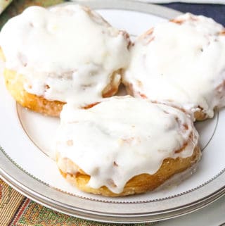 Air fryer cinnamon rolls