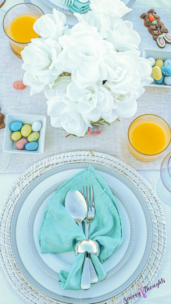 Easter Sunday Brunch Tablescape