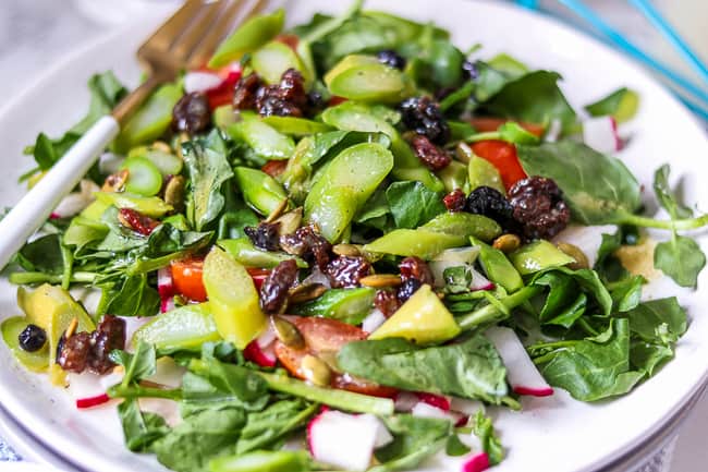 What to eat with asparagus salad