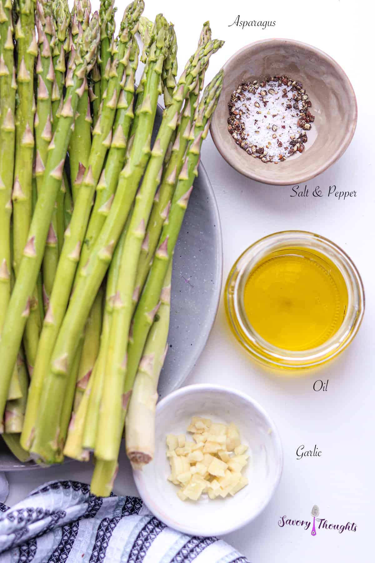 List of ingredients to make asparagus in the air fryer