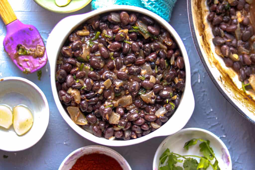 Black beans in white bowl