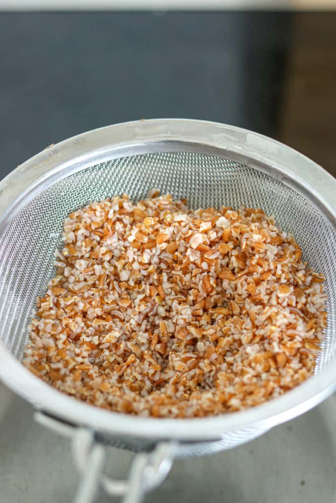 Bulgur in sieve 