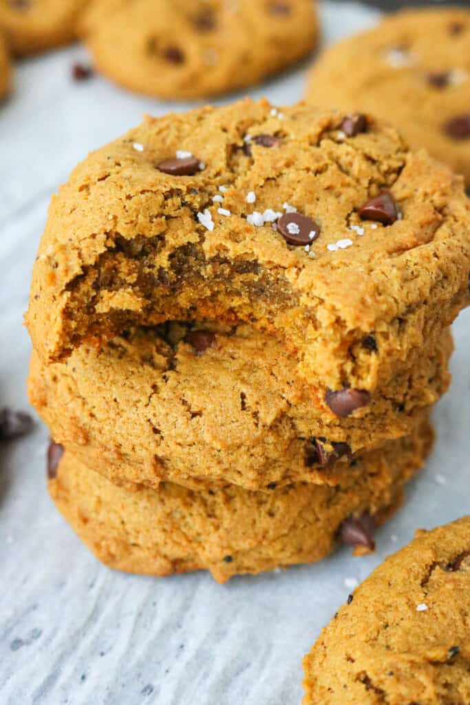 Vegan cookies with chocolate chips and pumpkin with salt on top