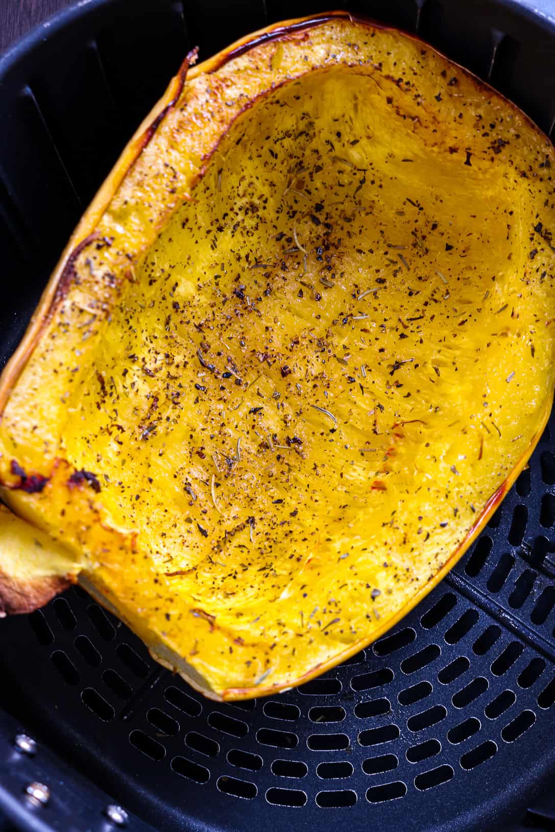 cooked spaghetti squash in air fryer basket