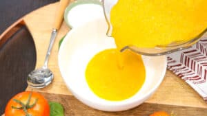 Dropping soup from blender