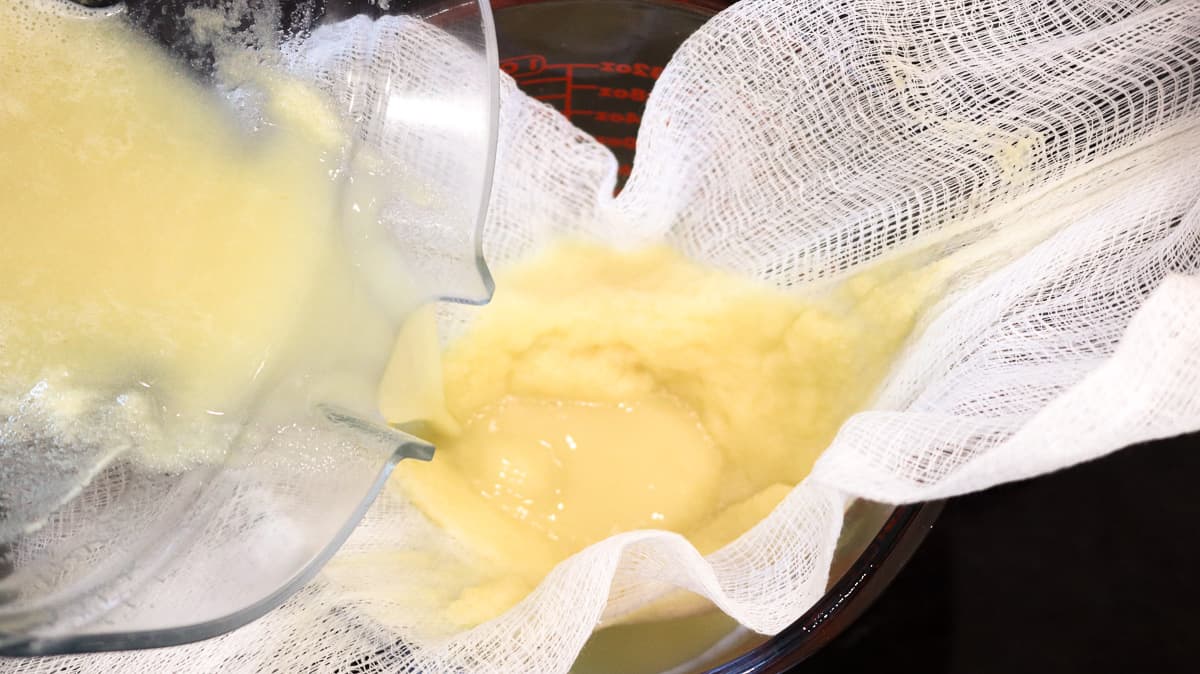 Juice staining in cheesecloth