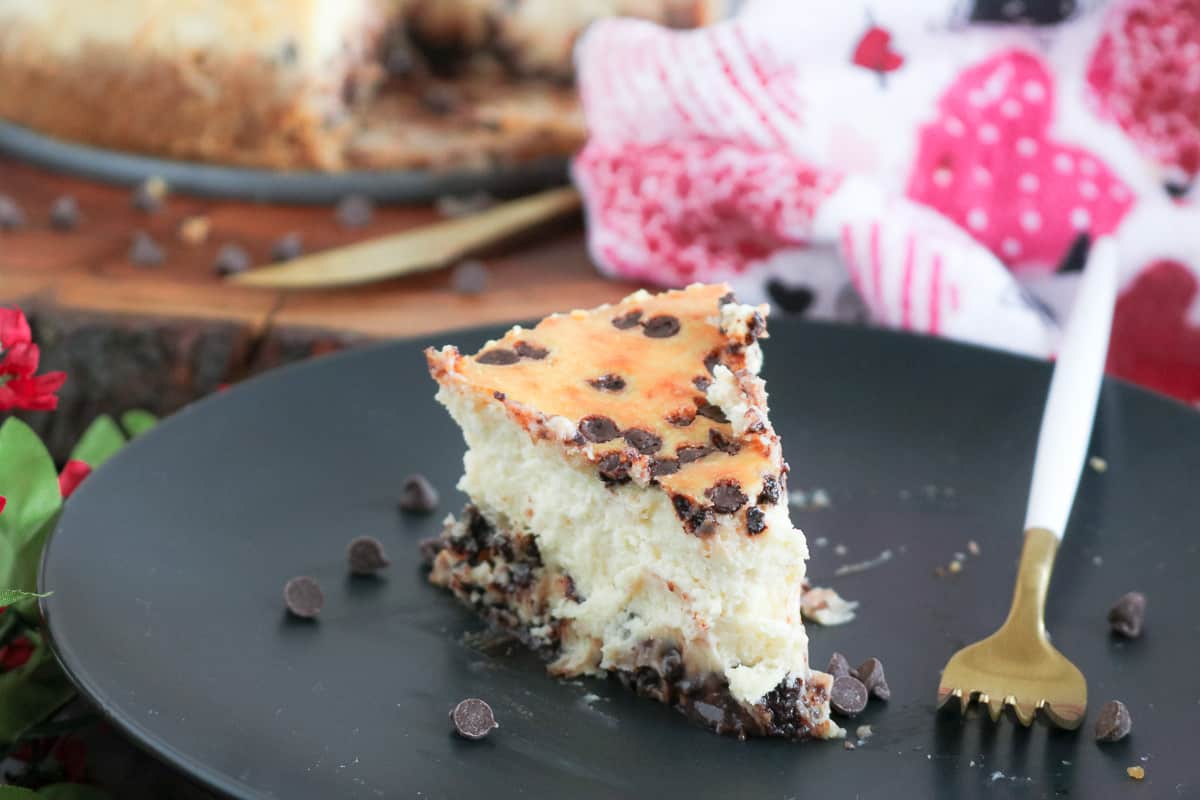 air fryer cheese cake on black plate