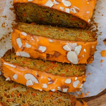 carrot cake loaf bread cut