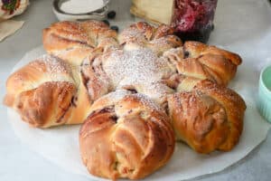twisted bread topped with powder sugar