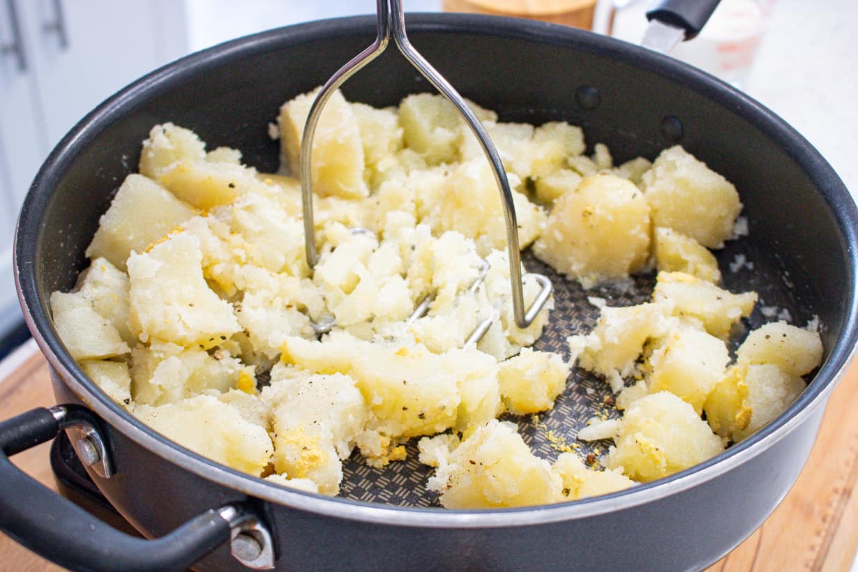 Fluffy Southern Mashed Potatoes Savory Thoughts