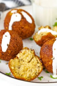 falafel balls with yogurt