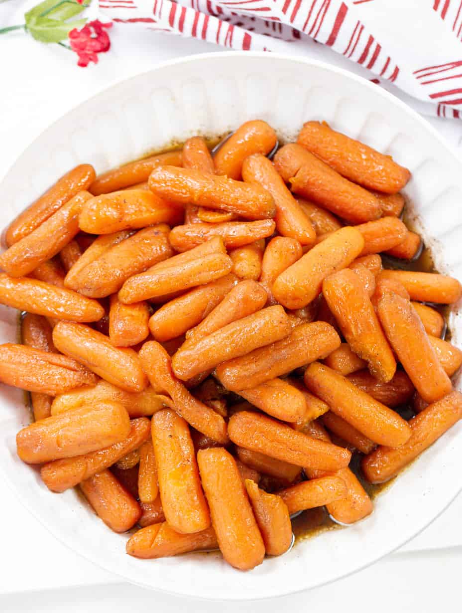 carrots in white bowl