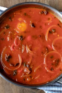 smoked herring sauce with onions