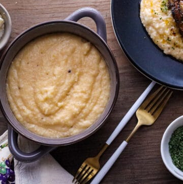 Cheesy grits in brown bowl