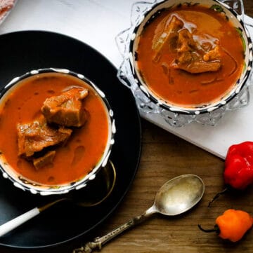 Ghanaian light pepper soup in two bowl
