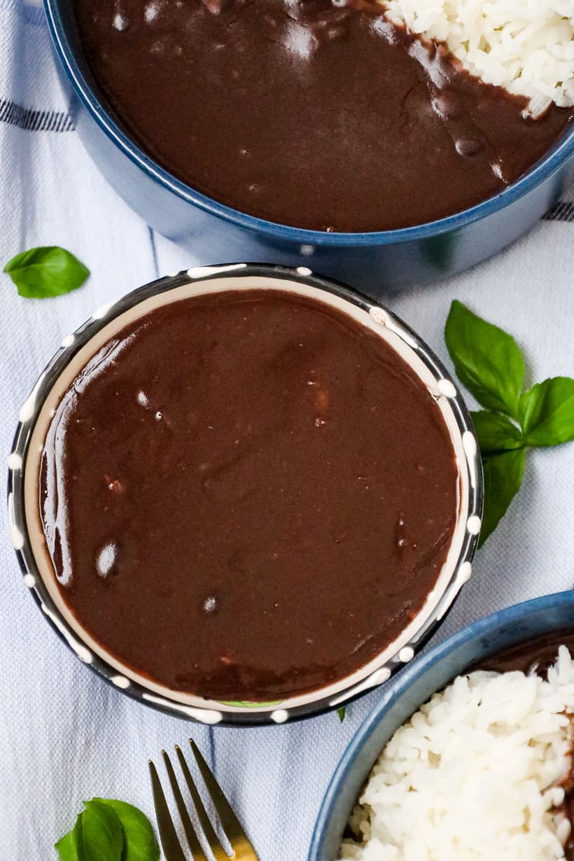 Haitian sauce pois in bowl