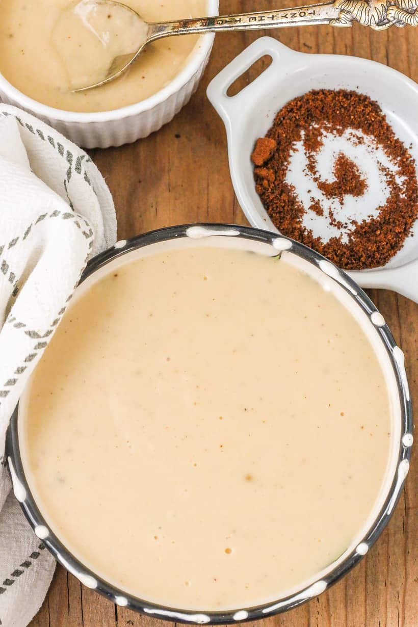 white roux in bowl