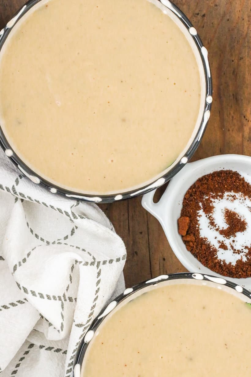 white roux into bowls