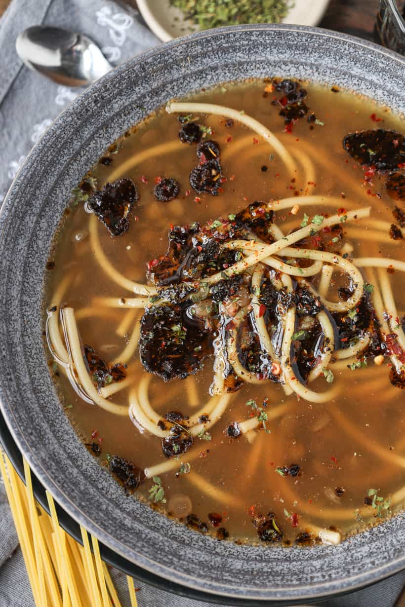 Turkish green lentils soup with vermicelli