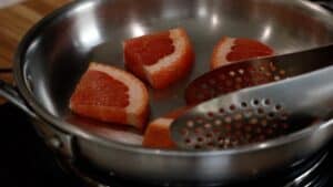 caramelizing grapefruit
