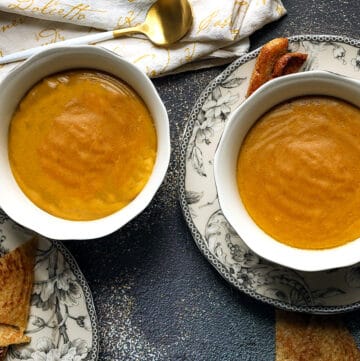plantain porridge in black bowls
