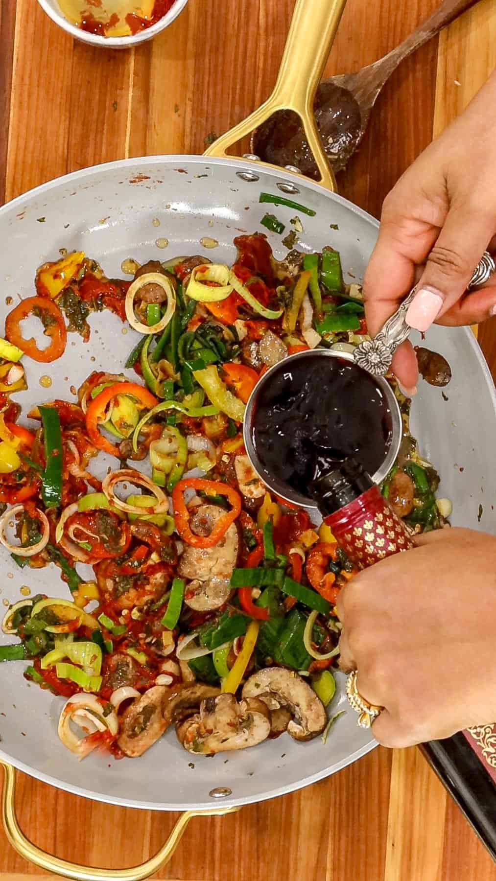 Adding red wine to vegetables