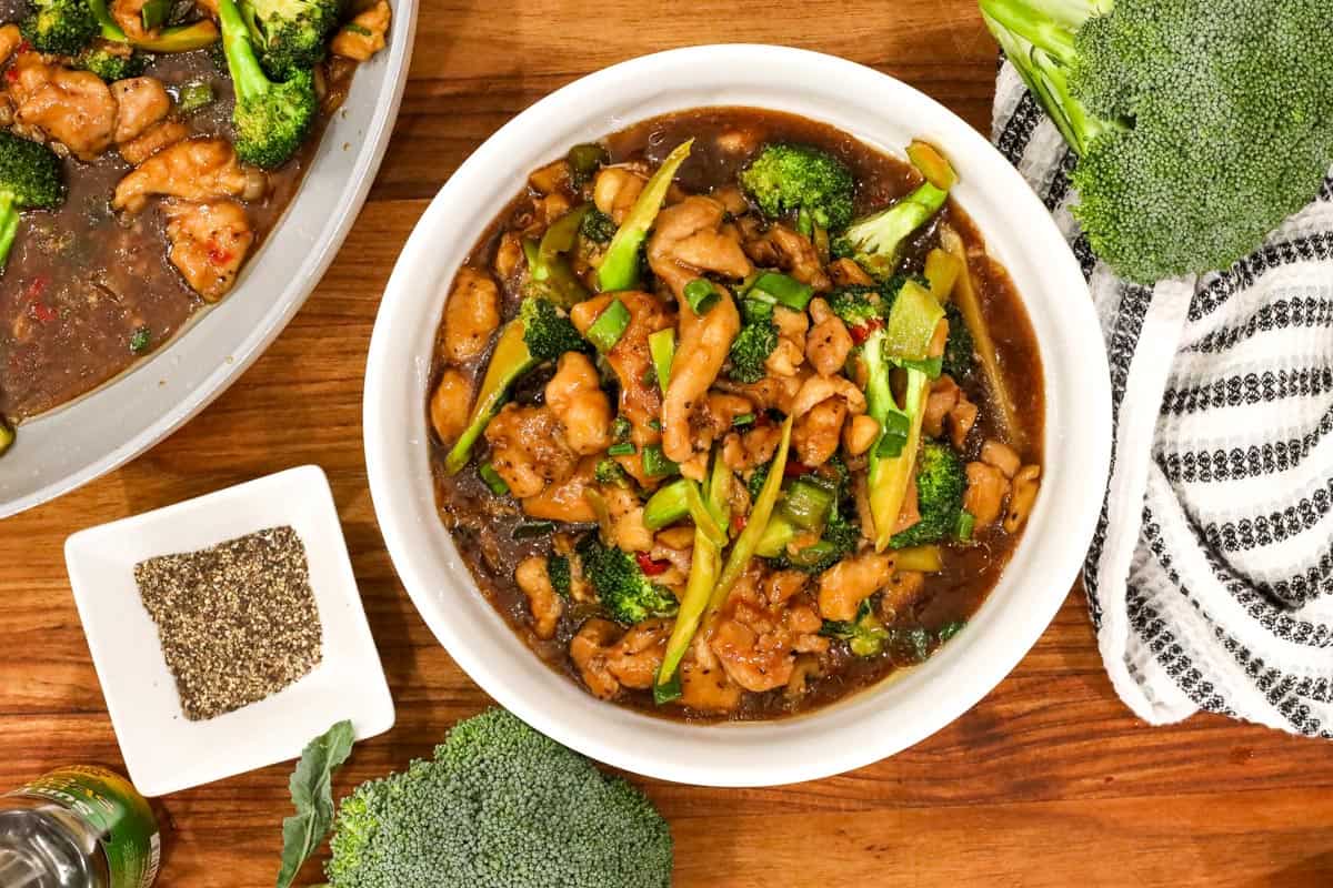 Broccoli and chicken stir fry-image