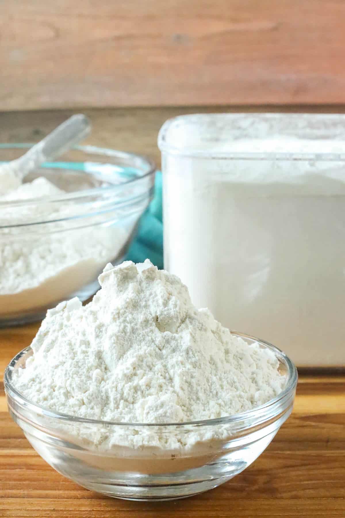 CAKE FLOUR IN GLASS BOWL