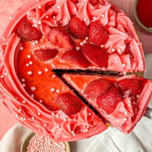 perfect baked Air Fryer Strawberry Cake