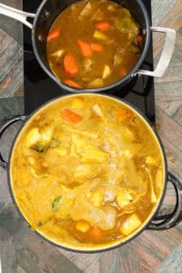 simmering oxtail soup
